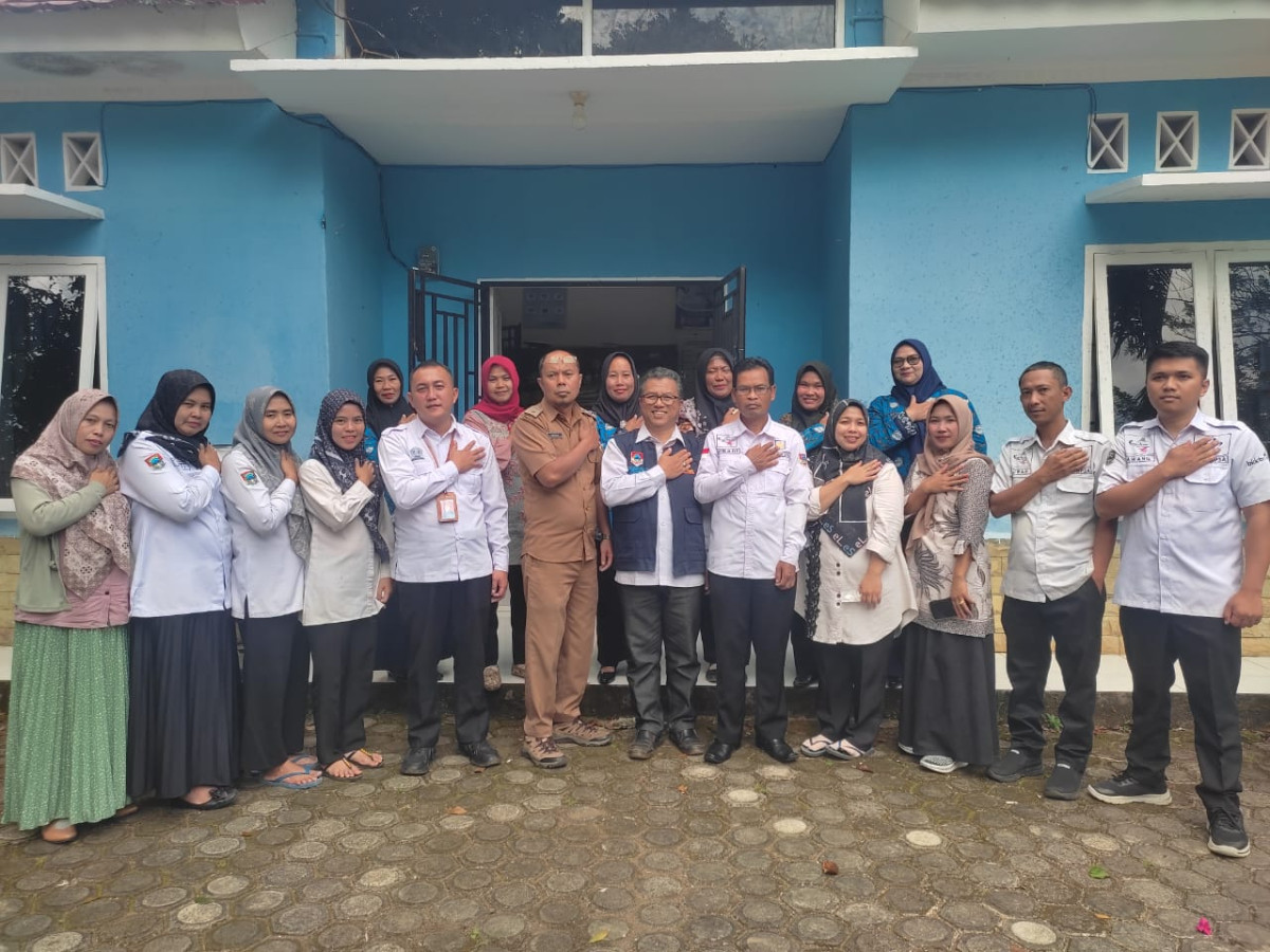 Pelaksanaan Mini Lokar Karya TIM TPK dan Pembinaan Kader IMP Kampung KB Talang Ternak Kelurahan Lubuk Buntak