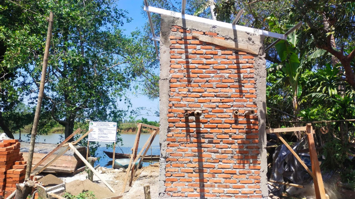 Progres Pembangunan MCK Masyarakat di Dusun Pondok Kelapa 2