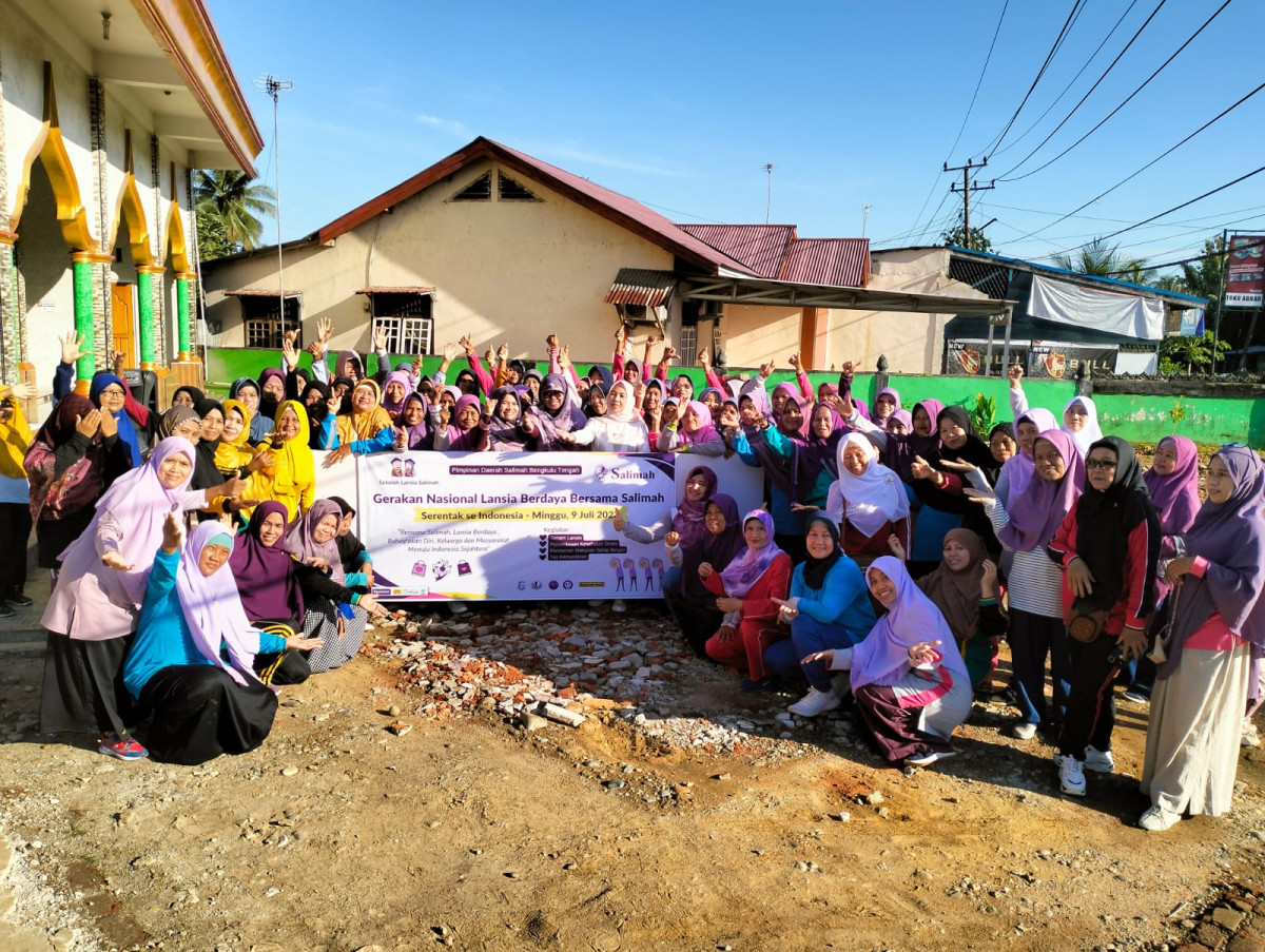 Meriah, Gerakan Nasional Lansia Berdaya Bersama Salimah di Pondok Kelapa