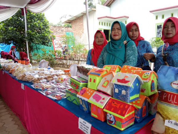 Penilaian dan monitoring Lomba Kesrak PKK-KKBPK-Kesehatan tingkat Propinsi Lampung tahun 2018 