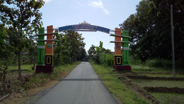 GAPURO KAMPUNG KB