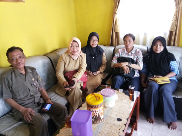 Pertemuan ,kunjungan Pak camat  di hadiri oleh Korluh PKB sd Agung dan Aprarat kampung sd baru