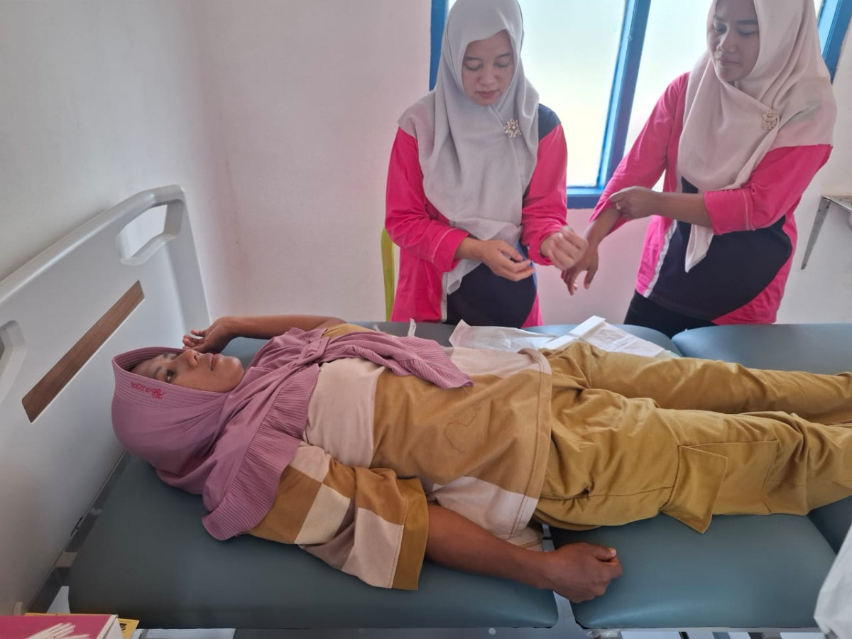 Pelayanan KB dalam rangka Hari Keluarga Nasional ( HARGANAS )