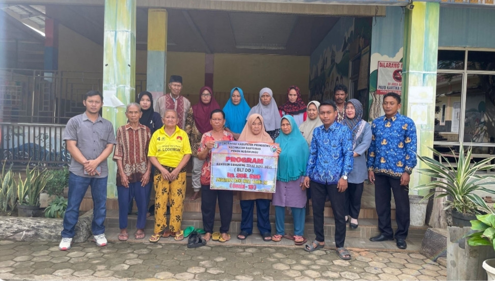 Pemerintah Pekon Nusawungu Salurkan BLT-DD 2025 kepada 20 KPM