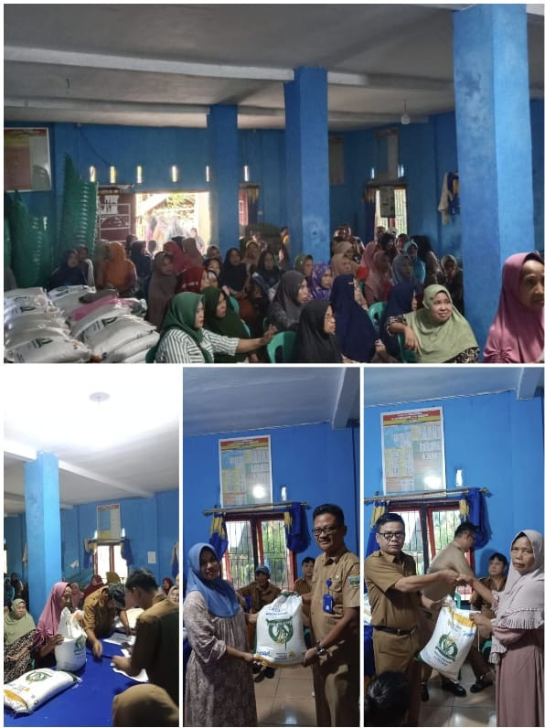 Penyaluran Bantuan Pangan oleh TKSK Dinas Sosial kepada Aparatur Pekon