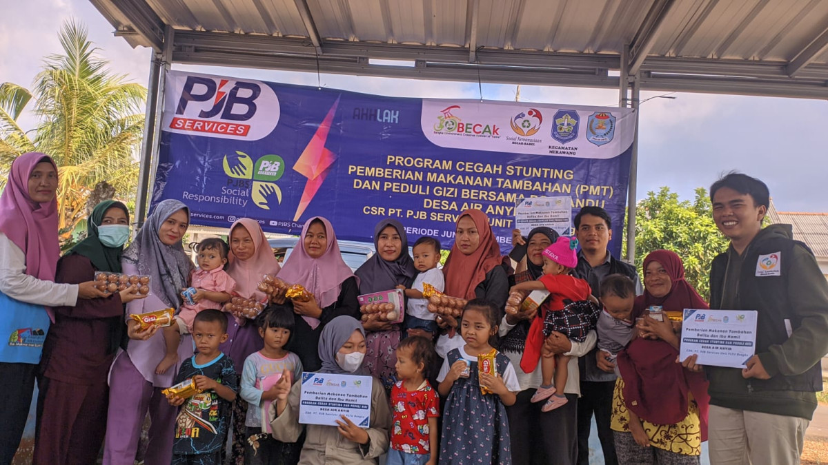 Pemberian Makanan Tambahan (PMT) dan Peduli Gizi Bersama Posyandu Desa Air Anyir olh PT. PJB Service Unit Bangka Belitungg