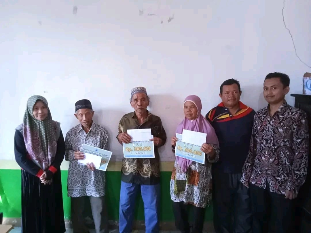 KEGIATAN PENYALURAN BANTUAN TUNAI