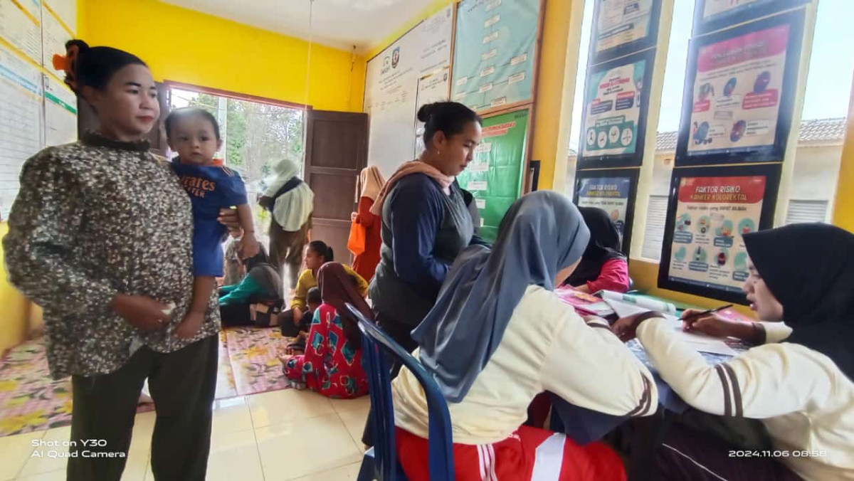 KEGIATAN POSYANDU DAN BKB