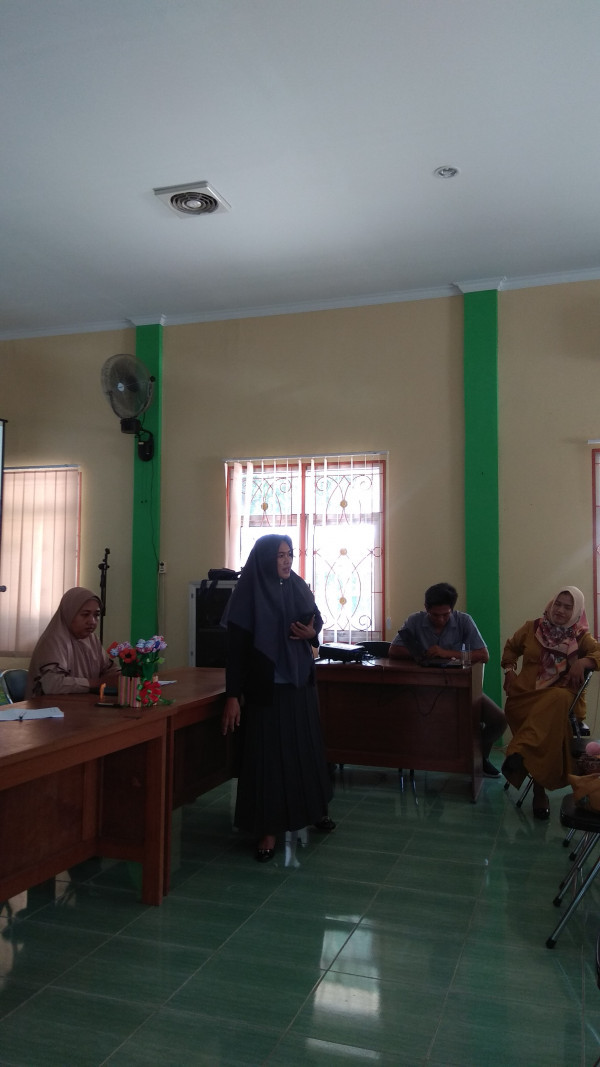 Pembentukan kelompok sekaligus pelatihan bagi kelompok poktan di 2 desa kampung KB Kecamatan Simpang Renggiang