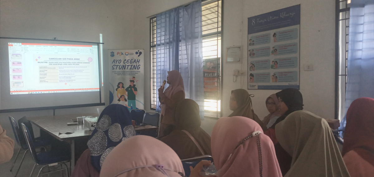 Pertemuan data sasaran kasus stunting dan alat kontrasepsi