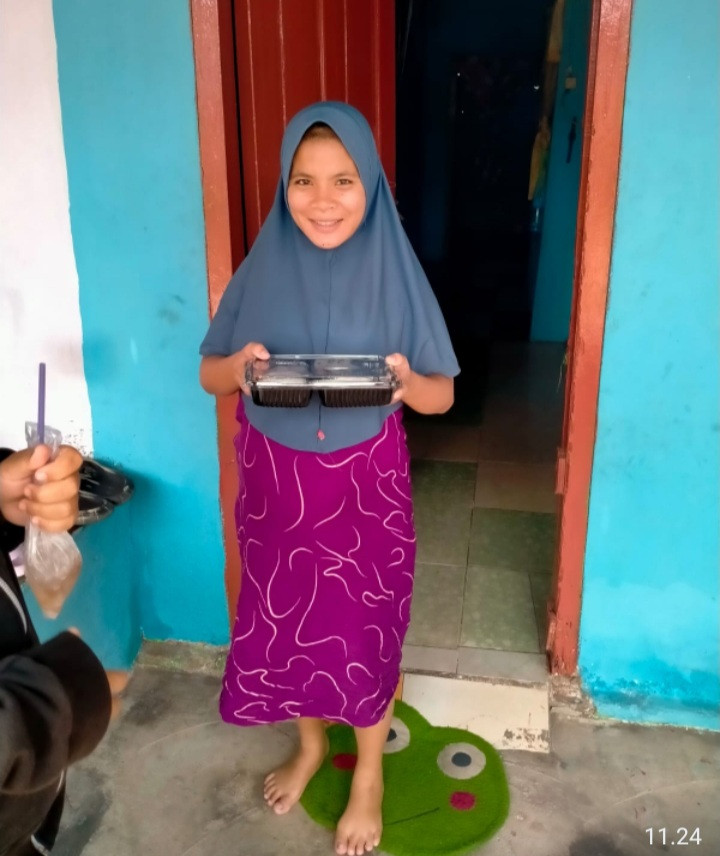 Pemberian makanan tambahan bagi ibu hamil kek dan balita yg kurang timbangan ( DASHAT ) atasi stunting dan bekerja sama dengan puskesmas