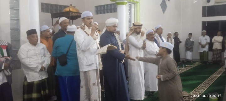 Acara maulid nabi dan tausiyah agama dimasjid baitul musollah kelurahan lontong pancur