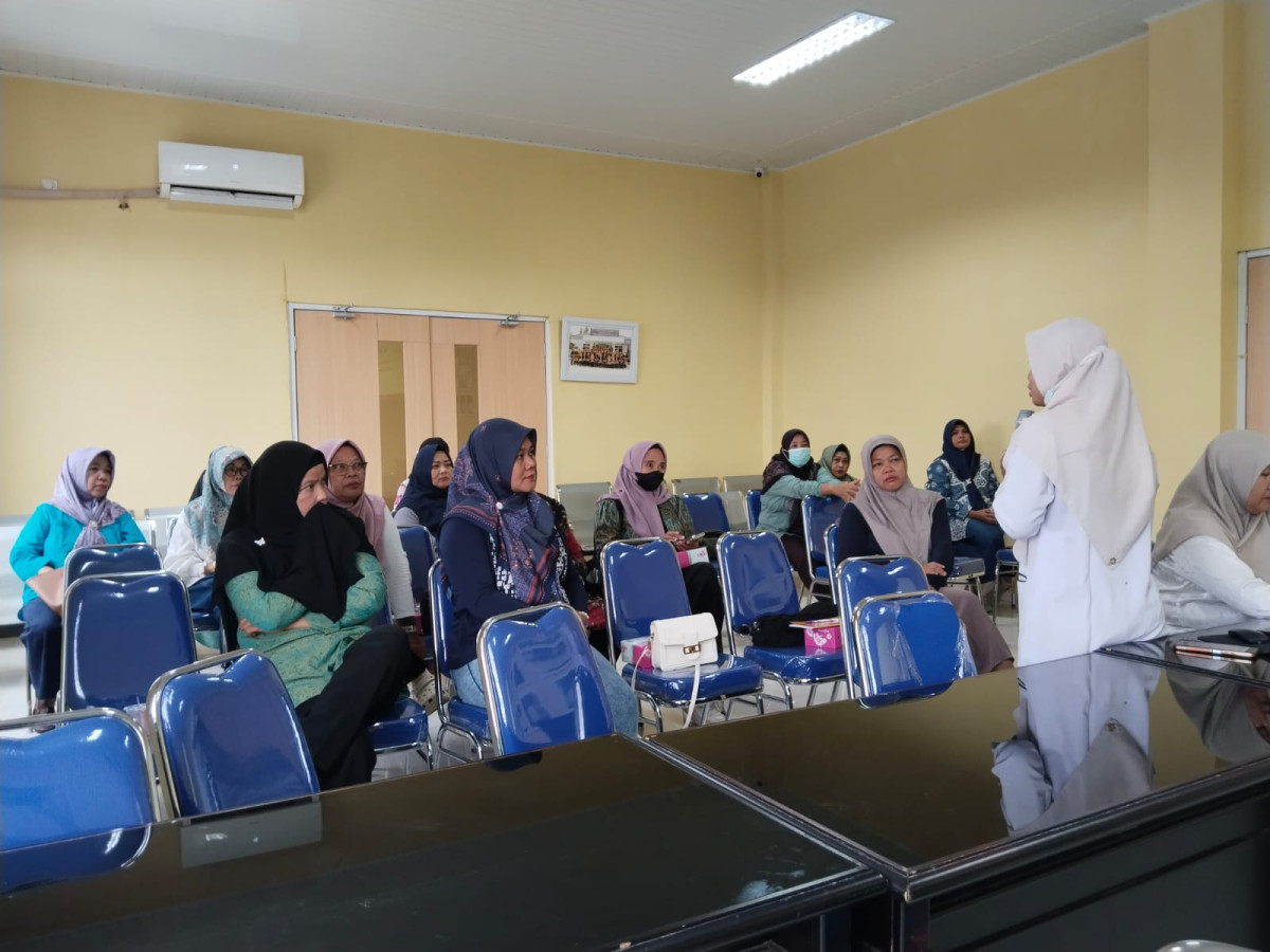 kegiatan pemberdayaan kader tentang penyakit menular