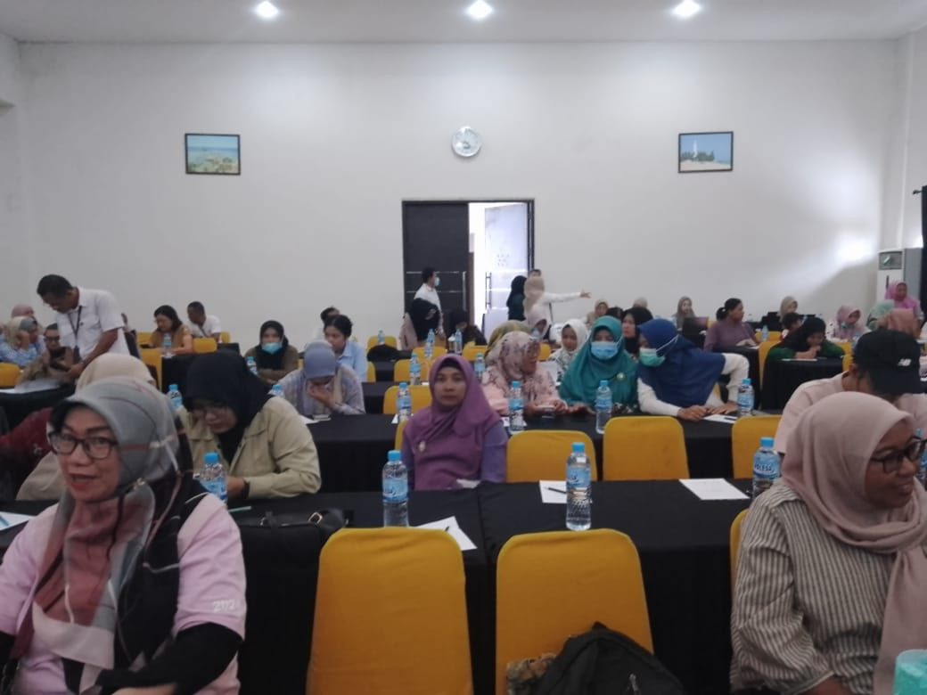 Kegiatan bimbingan teknis penilaian mandiri CPPOB IRTP bagi pelaku usaha yang ada di kampung KB se-kota pangkal pinang