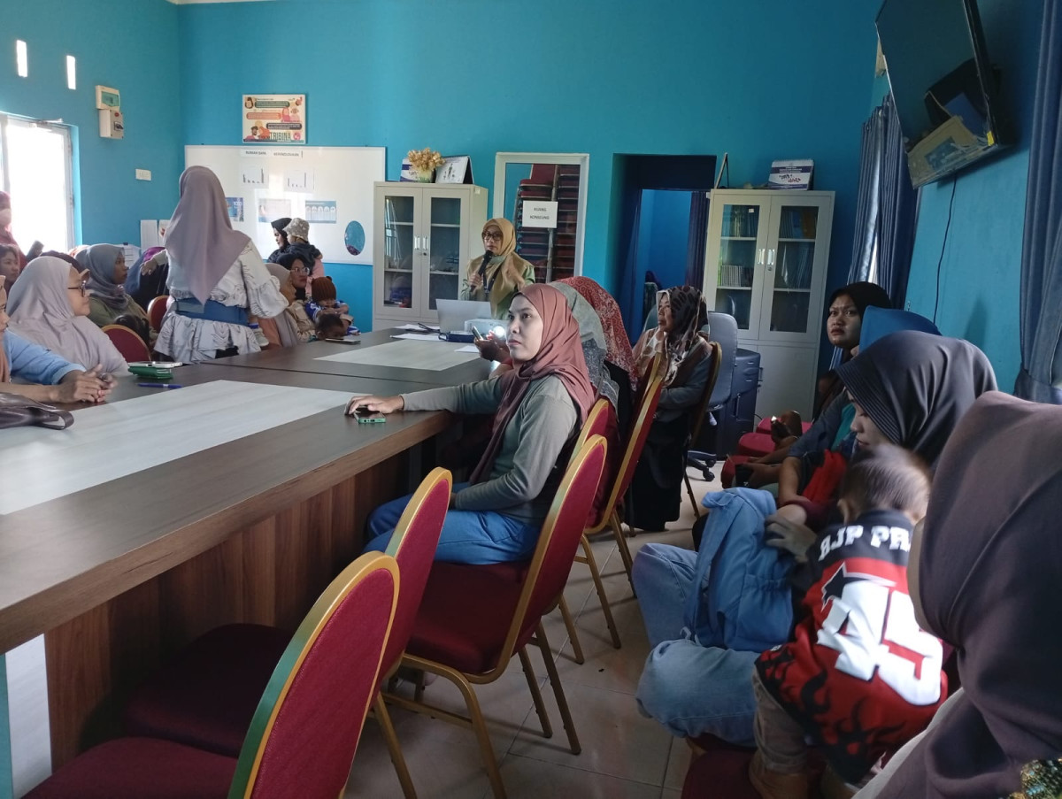 Penyuluhan Kontrasepsi IUD dan IMPLAN