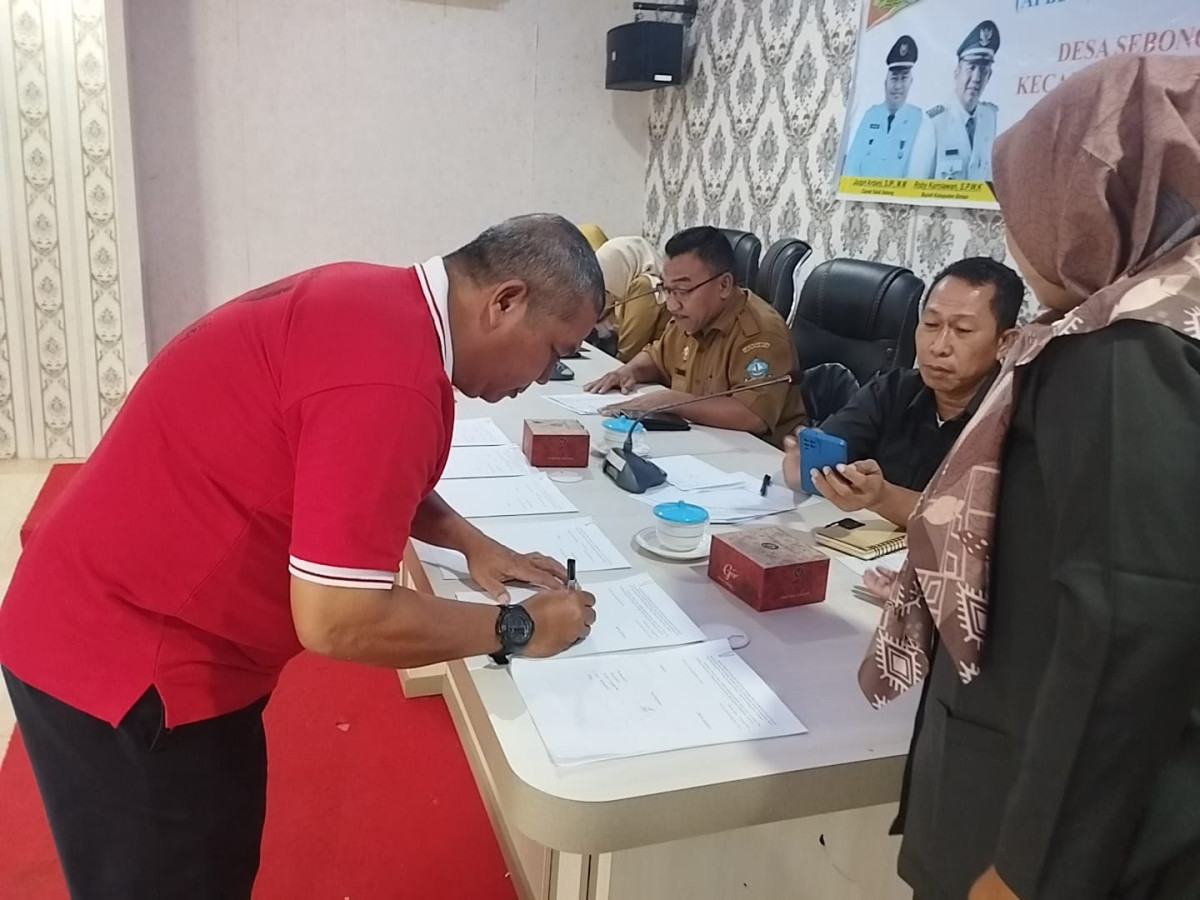 penandatanganan pengesahan APBDes 2024