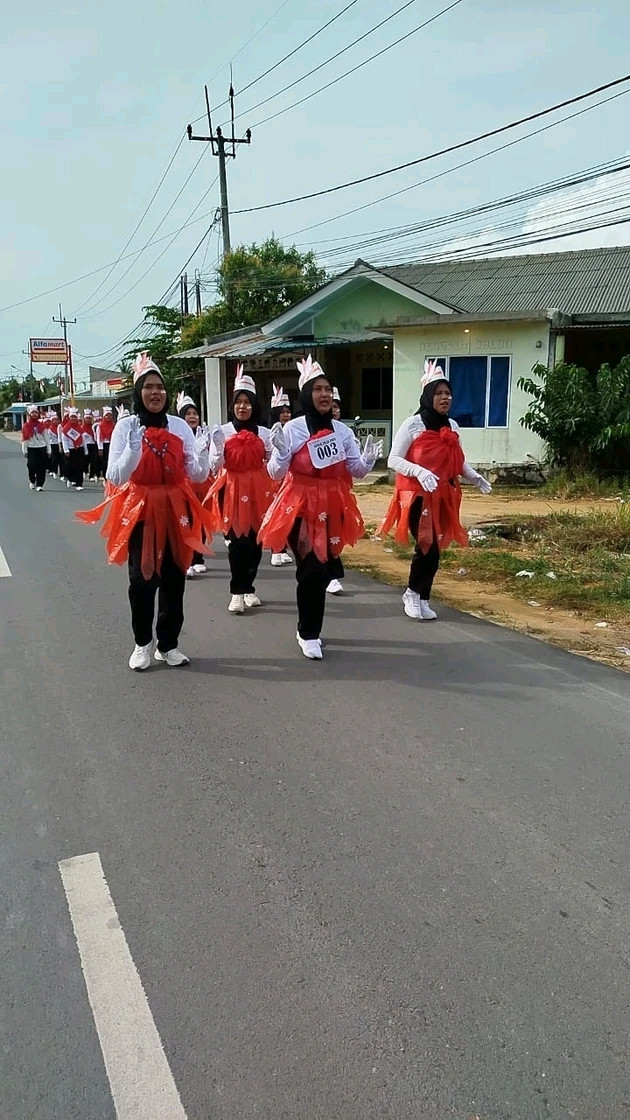 lomba gerak jalan kategori dewasa