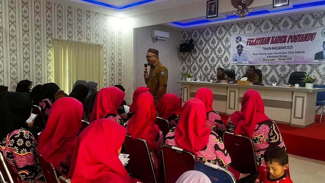 mendengarkan arahan dari nasum