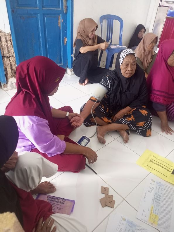 Bina keluarga lansia