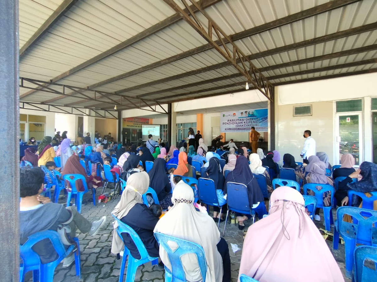 Peserta yang hadir di peluncuran Dapur Sehat Atasi Stunting (DASHAT) di Kampung KB Tanjung Piayu