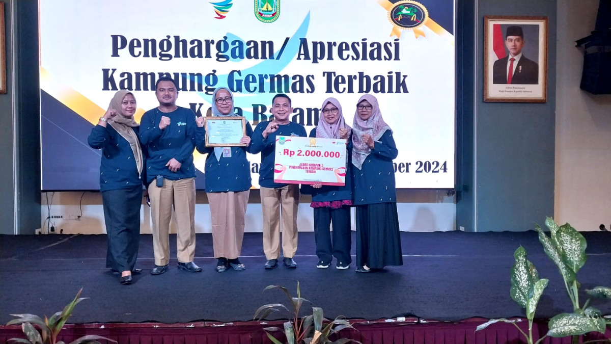 Foto bersama dengan psk Lurah Tj buntung BP Edi Supardi dan dari PKM Tj buntung Buntung Bu ozi