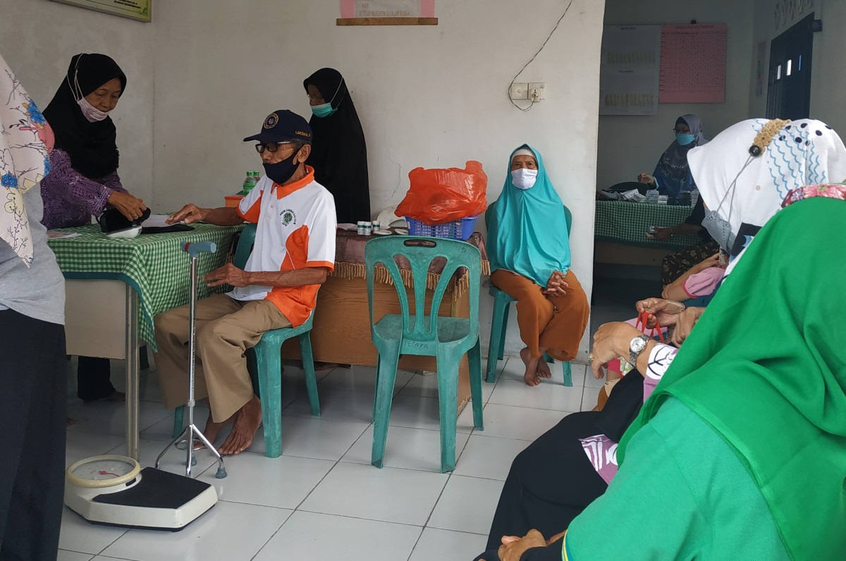 Pemeriksaan Kesehatan Lansia di BKL Pepaya