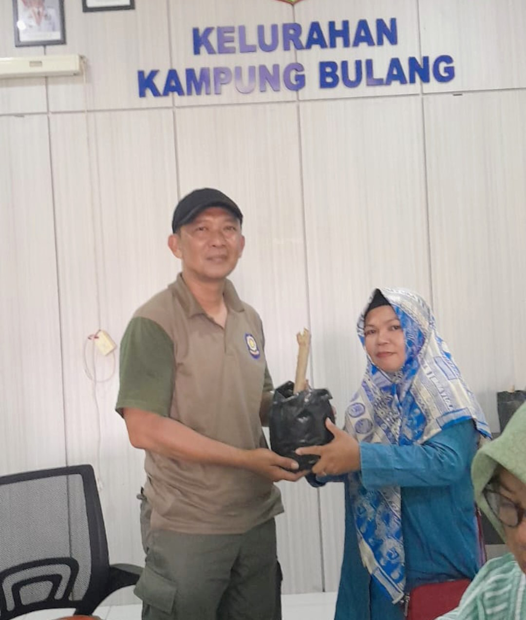 Penyerahan simbolis bibit daun kelor