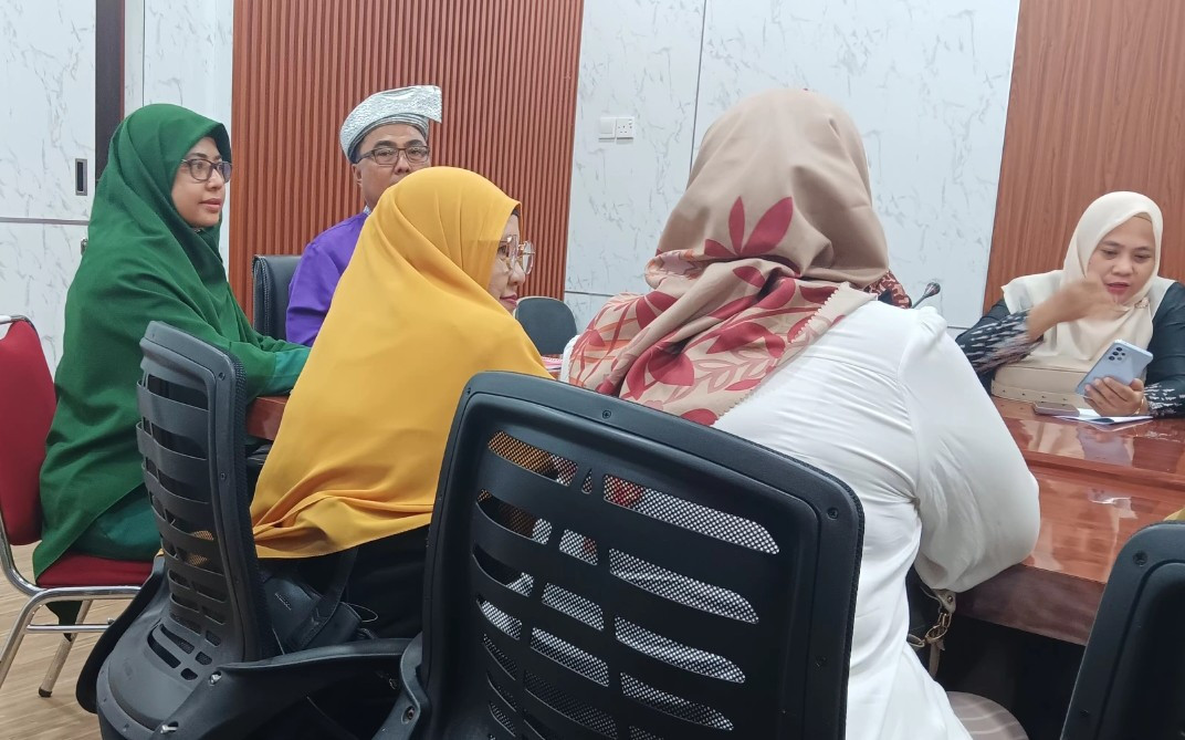 Pak kamis dan bu kabid