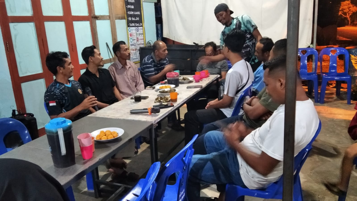 Ketua Rt 01 Karang Rejo Mensosialisasikan Tentang Gerakan Ayah Teladan ( Gati  ) Kepada Pengurus Rt Dan Ibu- ibu Pkk Kampung Karang Rejo Rt 01Untuk Membentuk Generasi Yg Lebih Dan Berkarakter Serta Meningkatkan Kualitas Hidup Keluarga Dan Masyarakat