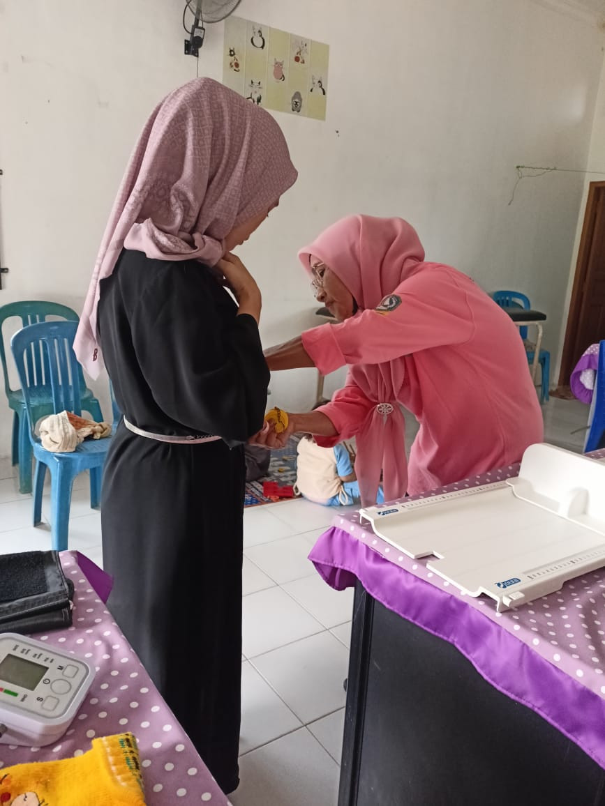 Mengukur Lingkaran Perut Busui