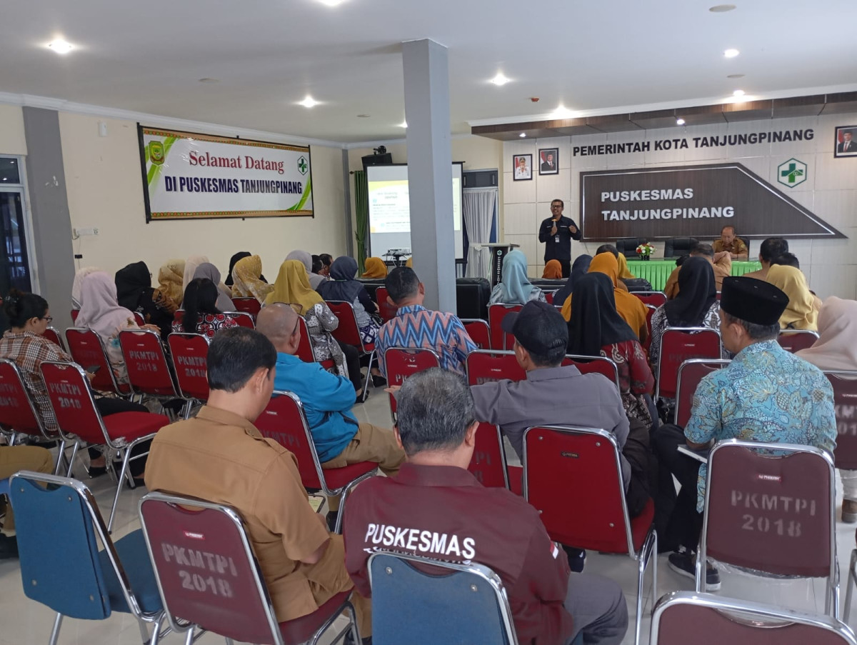 Penyampaian Materi Tentang Genting Oleh Bpk Sukiman Hidayat