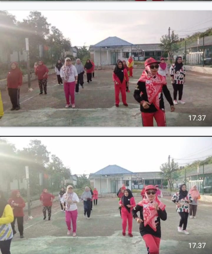 Ibu-ibu Perumahan Bukit Raya Mengadakan Senam Pagi KJS Untuk Meningkatkan Kesadaran Akan Pentingnya Gaya Hidup Sehat Dan Kualitas Hidup Masyarakat