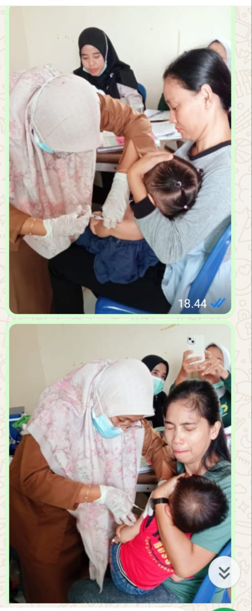 Kader Posyandu Sakura Bersama petugas Kesehatan Mengadakan Imunisasi Balita Dan Monitoring Tumbuh Kembang Anak Untuk Melindungi Anak-anak Dari Penyakit Berbahaya Dan Mematikan Seperti Polio, Campak Dan Defteri Sehingga Tumbuh Dan Berkembang Dengan Sehat