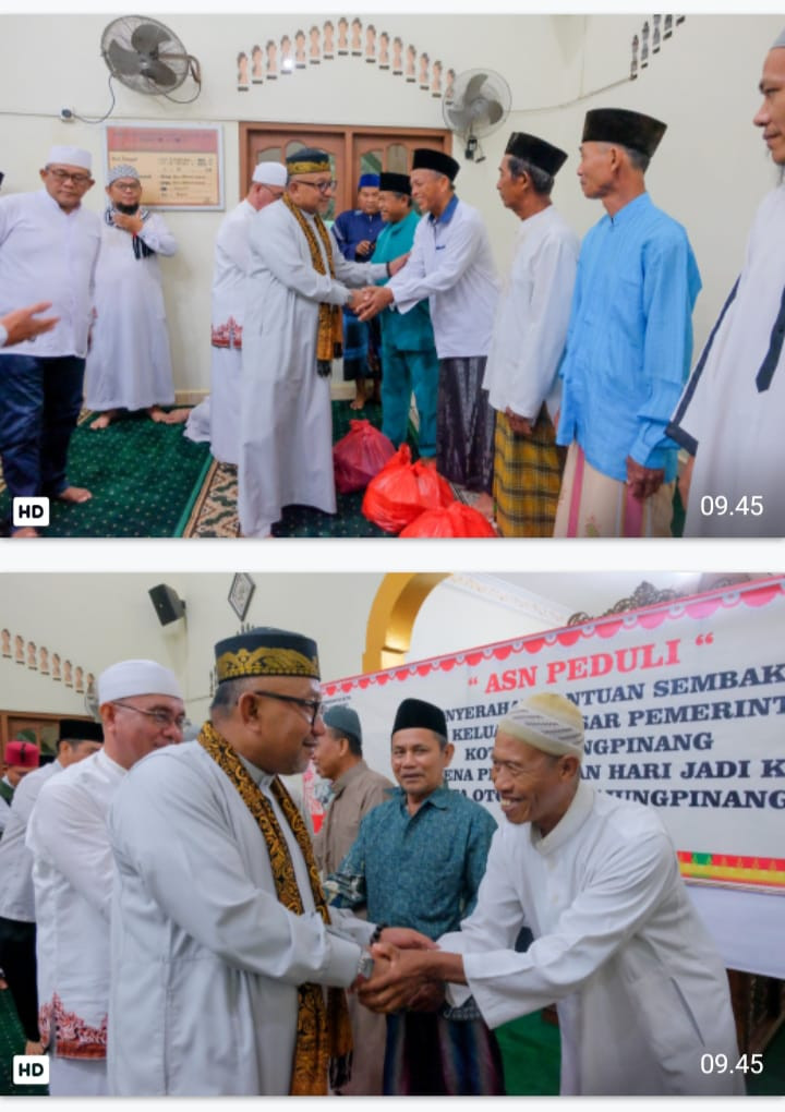 Penyerahan Sembako Secara Simbolis