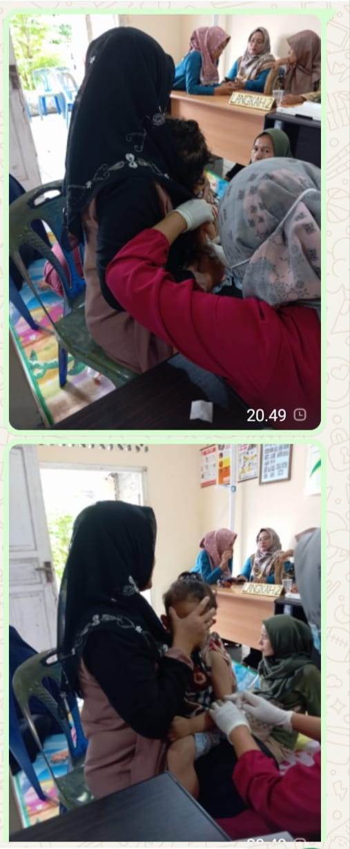 Kader Posyandu Hangtuah Bersama Petugas Kesehatan Mengadakan Imunisasi Balita Untuk Melindungi Anak-anak Dari Penyakit Yg Berbahaya Dan Mematikan Sehingga Dapat Tumbuh Kembang Dengan Sehat