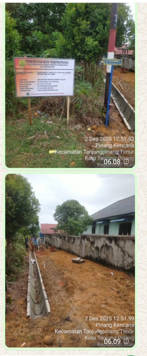 Seksi Pembinaan Lingkungan Bersama Ketua Rt 01 Karang Rejo Cek Lokasi Pembangunan Semenesasi Dan Draenase  Untuk Meningkatkan Infrastruktur Dasar Dan Meningkatkan kesejahteraan Masyarakat Sehingga Dapat Menikmati Lingkungan Yg Lebih Bersih Dan Sehat