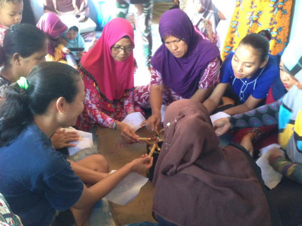 Pelatihan Membatik Bagi Ibu Rumah Tangga Kampung KB Sei Ladi