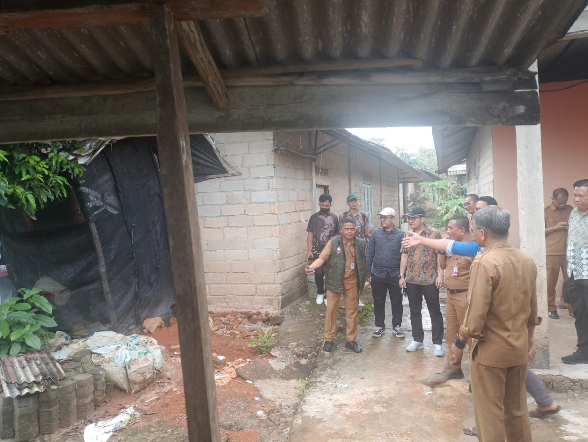 Lokasi dan titik pembuangan tinja di belakang rumah warga