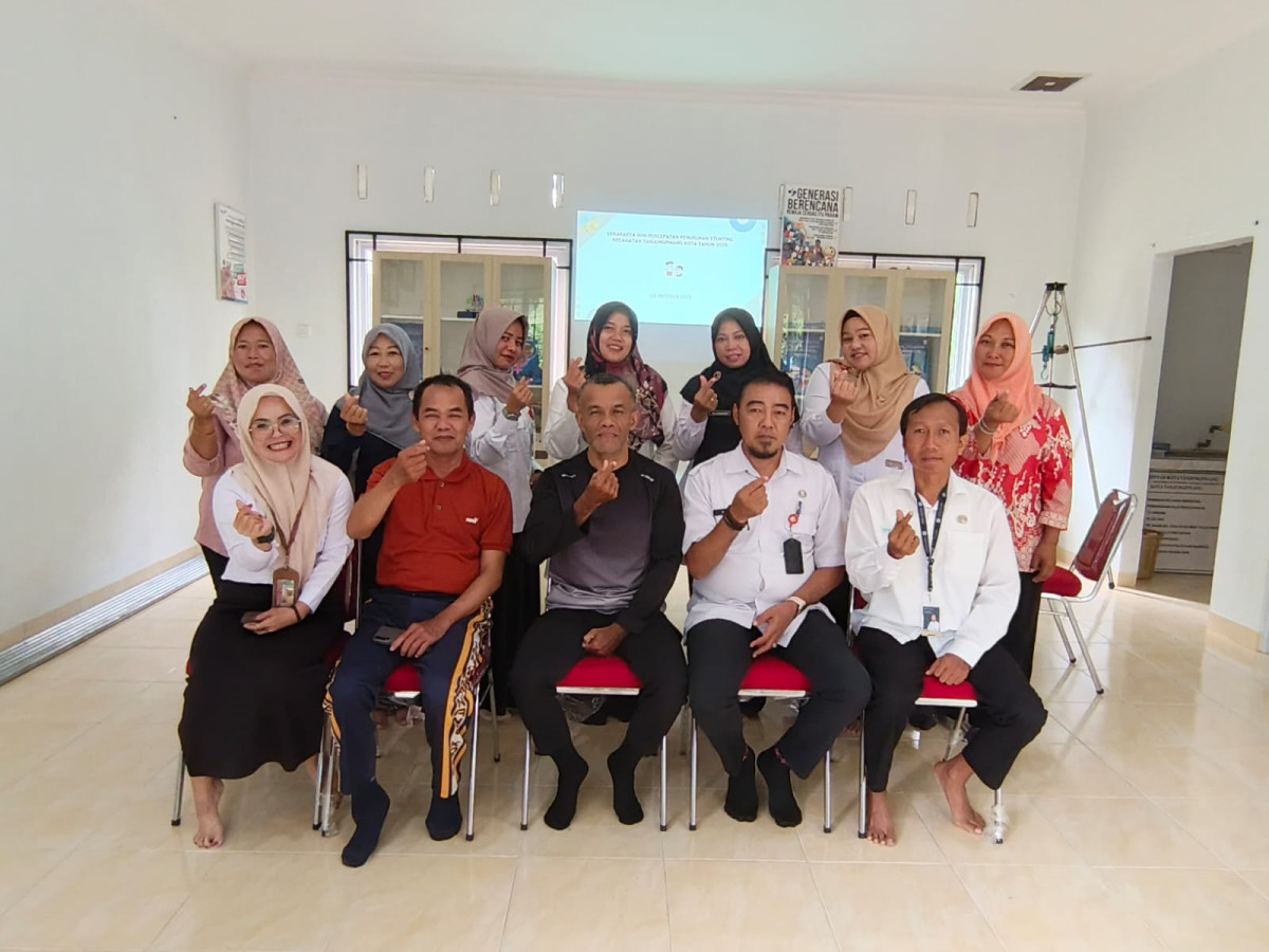 Foto bersama peserta Lokakarya Mini Kecamatan Kota