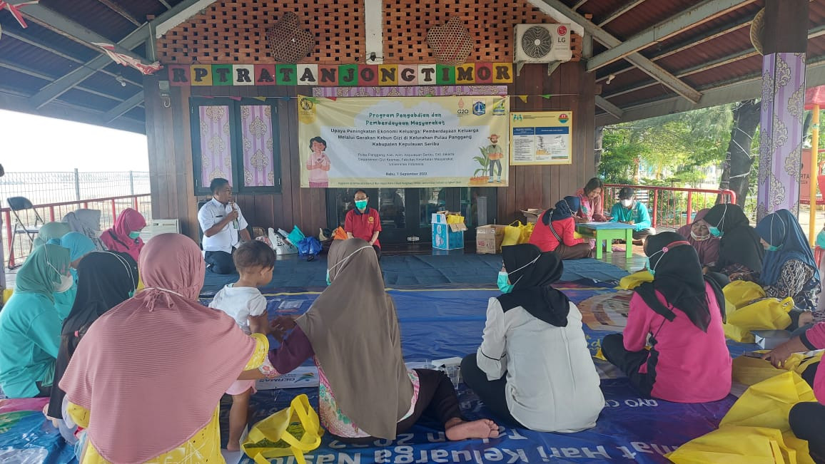 Program Pengabdian dan Pemberdayaan Masyarakat dari FKM UI " Pemberdayaan Keluarga Melalui Gerakan Kebun Gizi di Kelurahan "Pulau Panggang