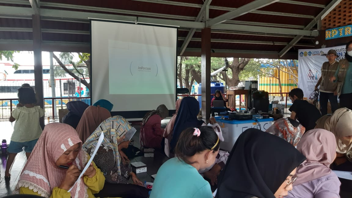 Sosialisasi PHBS Pada Tatanan Rumah Tangga