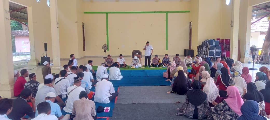 PENGELOLA RPTRA AMITERDAM MENGIKUTI PENGAJIAN RUTIN