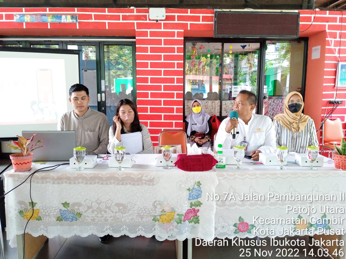 Musyawarah kelurahan Pendaftaran DTKS dan Sosialisasi Jakone  Erte Bank DKI