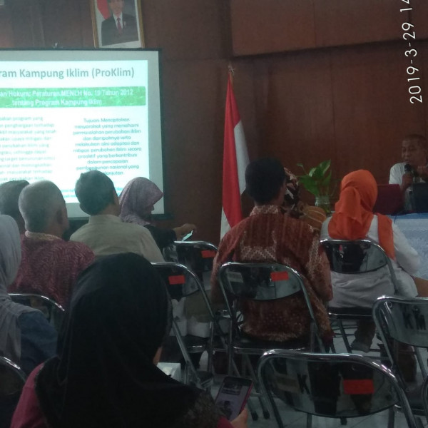 Pelaksanaan kegiatan sosialisasi kampung iklim