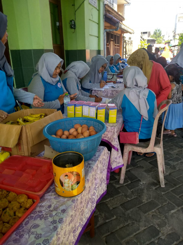 KIE KB DI  POSYANDU BALITA  MAWAR RW03 KELURAHAN KEMAYORAN