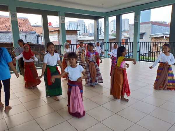 Pelatihan Tari dari Sudin Parbud