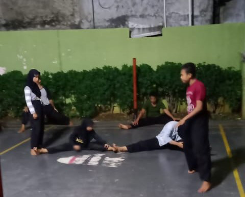 Pelatihan Pencak Silat dari Sudin Pemuda dan Olahraga