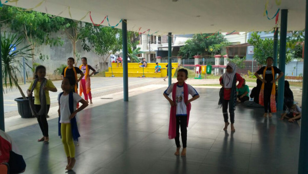 latihan Menari Tradisional Swadaya masyarakat