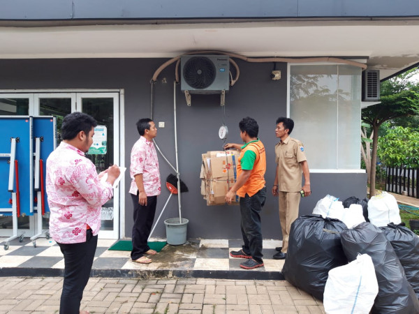 Penimbangan Bank Sampah dari Sudin LH