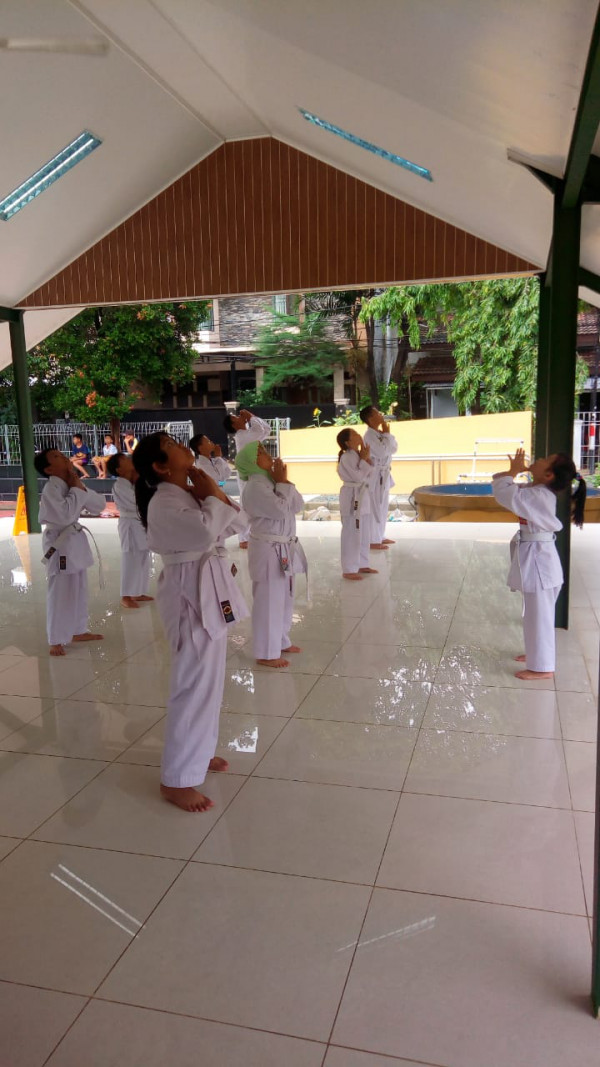 Latihan Karate